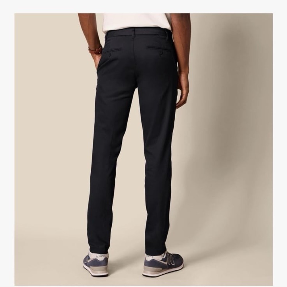 New Amazon Essentials Men's Slim-Fit Wrinkle-Resistant‎ Flat-Front Stretch Chino